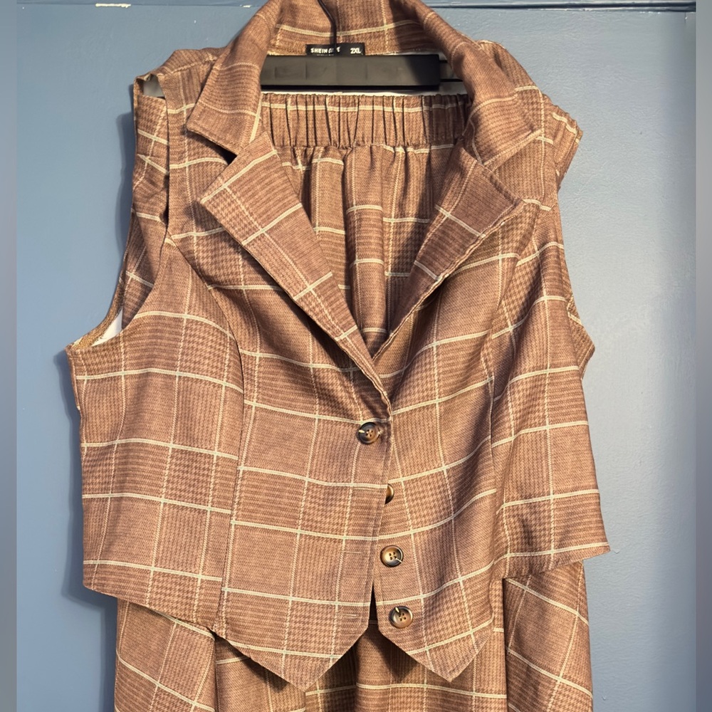 Brown Plaid Vest and Skirt Set